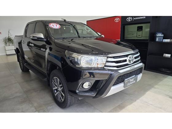 TOYOTA HILUX 2.8 SRV 4X4 CD 16V DIESEL 4P AUTOMÁTICO